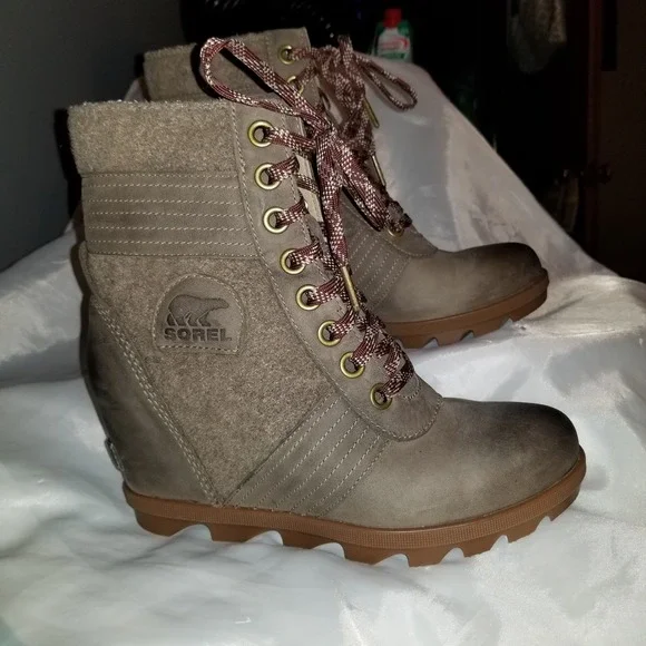 Sorel Lexie Wedge Khaki Boot - Women's Size 8 - Picture 2 of 7